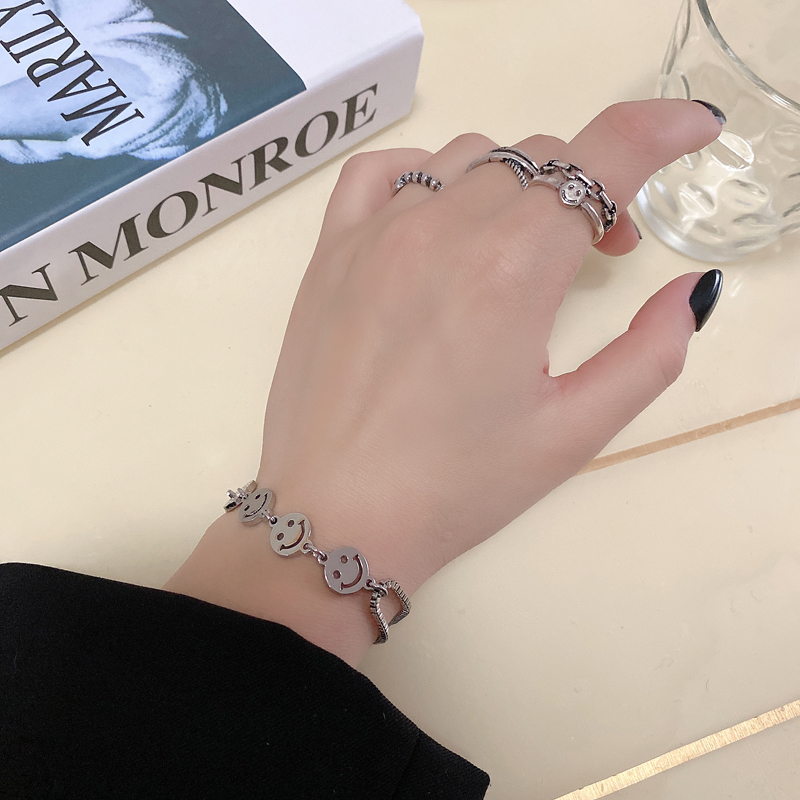 Vòng Tay Kim Loại Thiết Kế Đơn Giản Cho Cặp Đôi