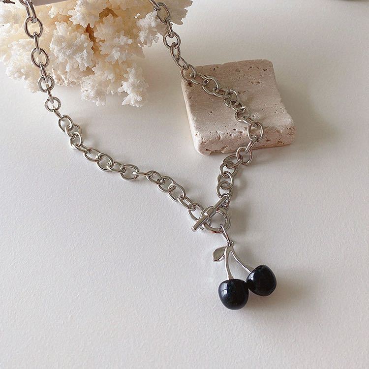 Vòng Cổ Choker Hình Trái Tim/Bướm/Hạt Ngọc Trai Màu Bạc Thời Trang Cho Nữ