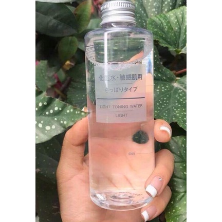 Toner Nước Hoa Hồng Muji Light Toning Water Cân Bằng Da 200ml