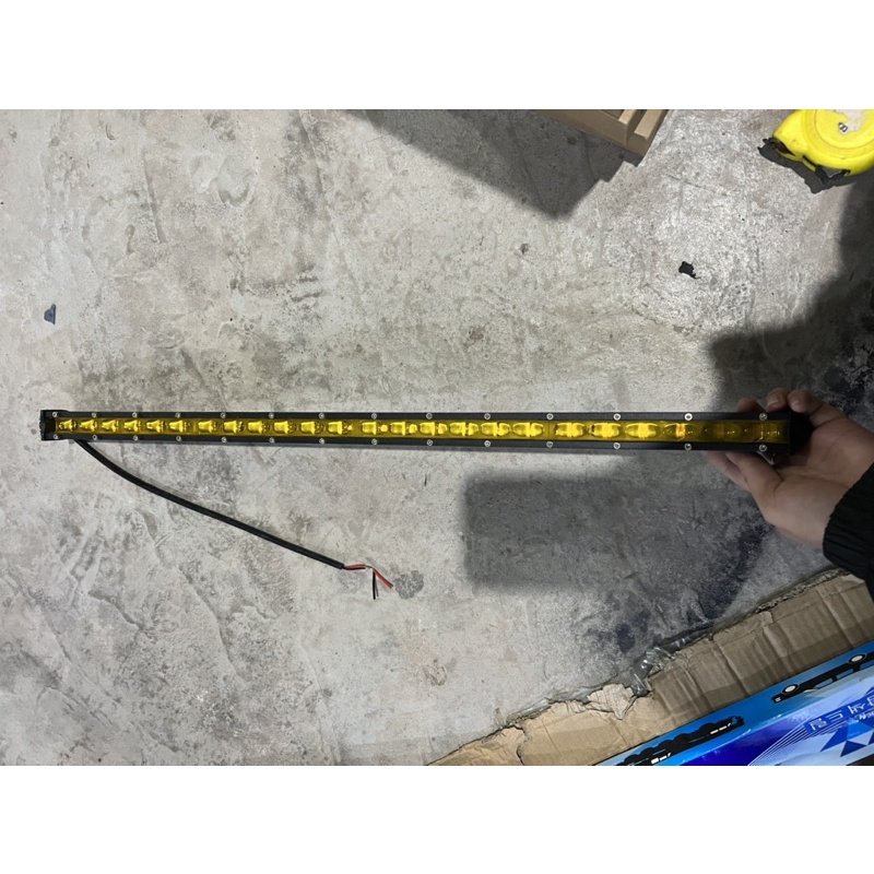 Đèn cây ,  đèn trợ sáng , đá còi 1 hàng