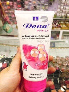 SỮA RỬA MẶT NGỌC TRAI DONA