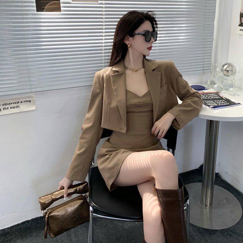 Áo Trễ Vai Một Bên Vai Áo Nữ Tay Dài Ngọt Ngào Và Gợi Cảm Dễ Phối Đồ Mới 2022