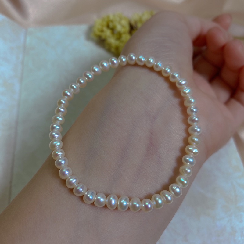 Bộ vòng tay 6 chiếc màu trắng lõi thun lụa co giãn - NT07 - Ngọc Trai Trường Thịnh