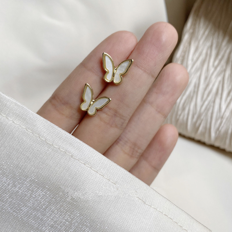 We Flower Bông Tai Hình Bướm Màu Vàng Kim Không Gây Dị Ứng Phong Cách Hàn Quốc Thời Trang Cho Nữ