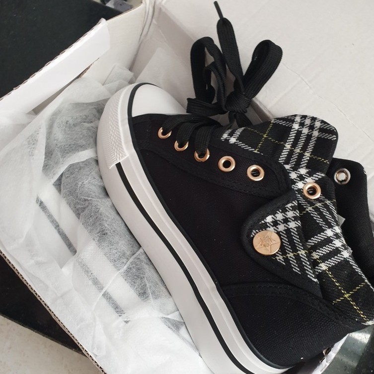 Giày sneakers vải canvas họa tiết kẻ đế cao 7cm PS372-1130