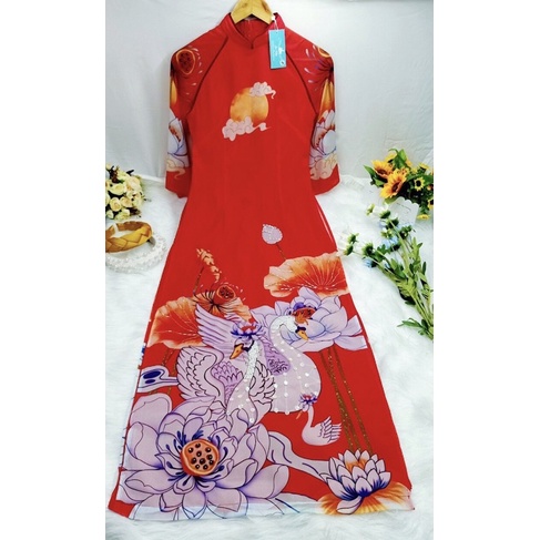 Áo dài cách tân tơ đính kết