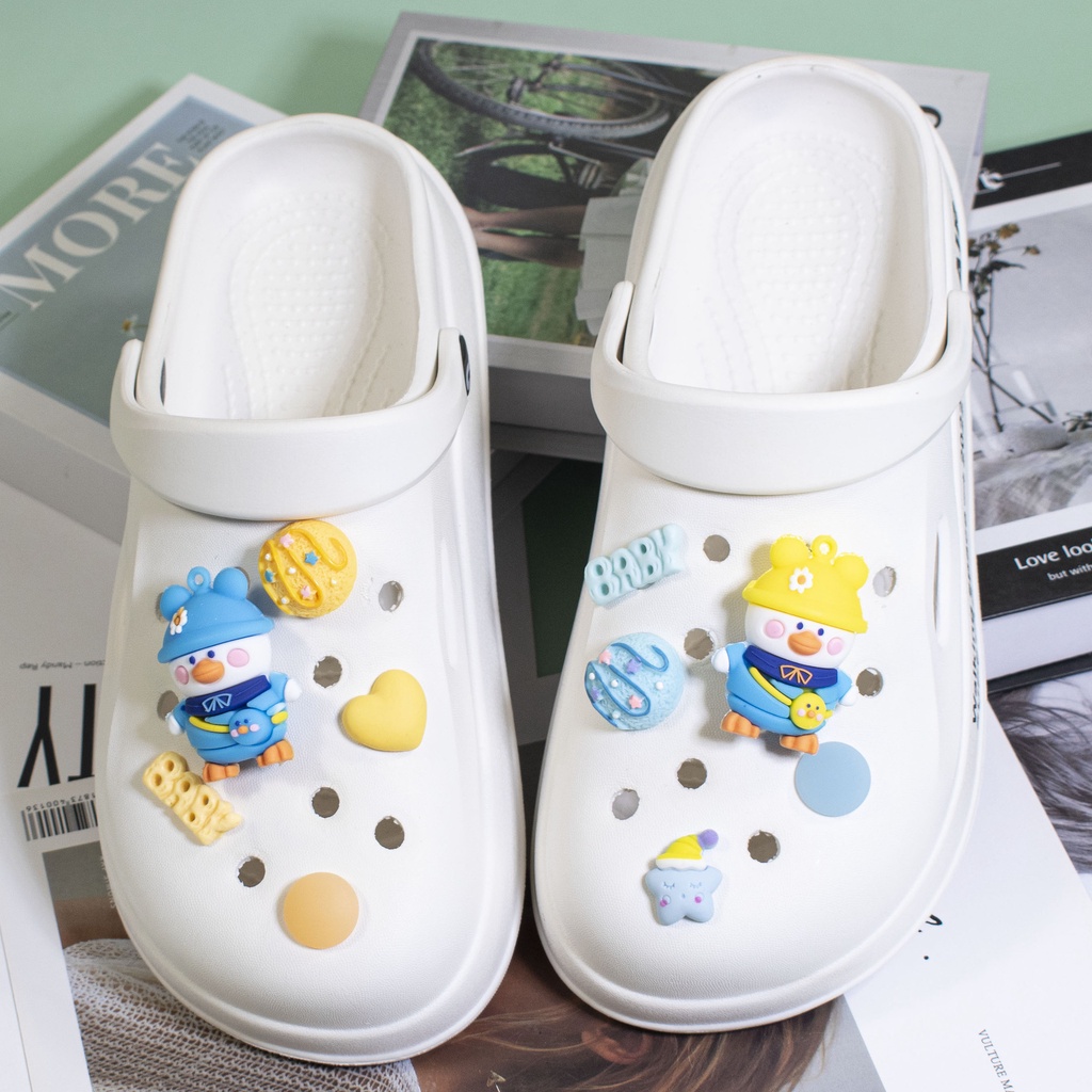 Set 10 Phụ Kiện Gắn Ba Lô / Giày Crocs / Túi Xách Hình Vịt Hoạt Hình Dễ Thương Cho Bé