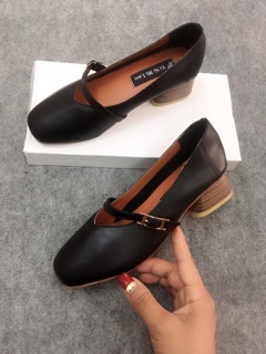Giày vintage