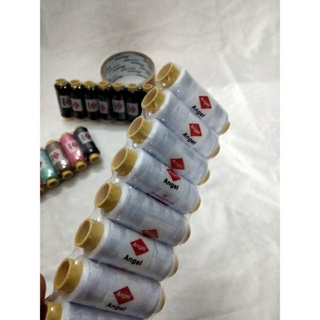 Chỉ may đồ (1 cuộn kèm 2 cây kim số 8)
