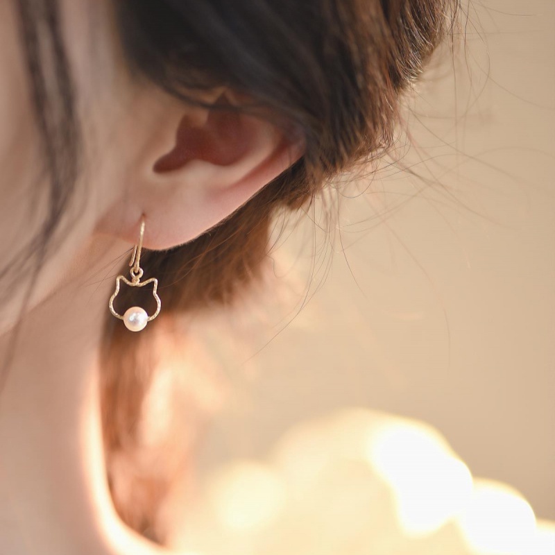 Khuyên Tai Hình Mèo Đính Ngọc Trai Sang Trọng Cao Cấp Phong Cách Pháp Cho Nữ