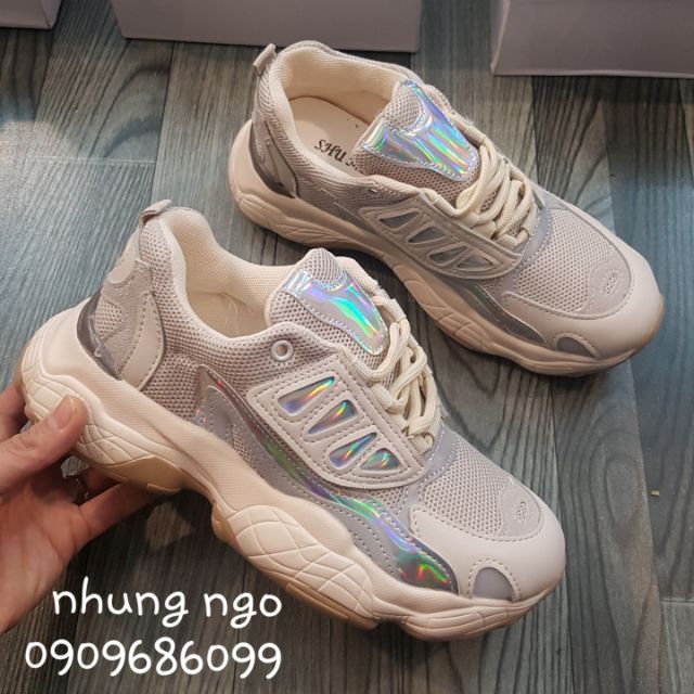 Sneaker độn đế