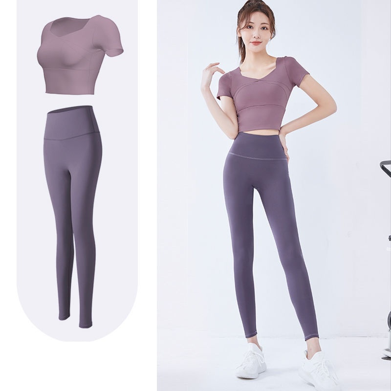 Set đồ tập Gym Yoga nữ loại đep, bộ đồ thể thao nữ 2 món quần áo vải thun lạnh co dãn mềm mịn GYM Fashion