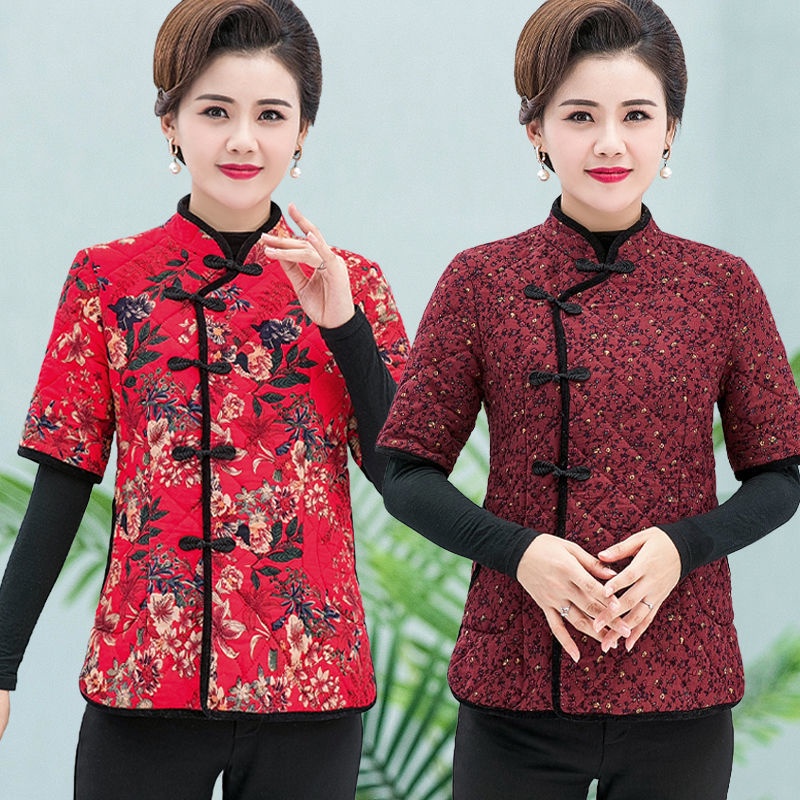 Phụ nữ trung niên và cao tuổi mùa đông cùng với nhung dày ấm áp áo khoác mẹ cotton