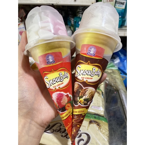 Kem Ốc Quế Snowbaby Socola &amp;Dâu