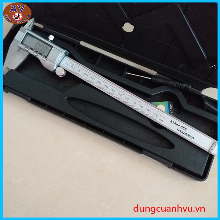 Thước kẹp điện tử 200mm
