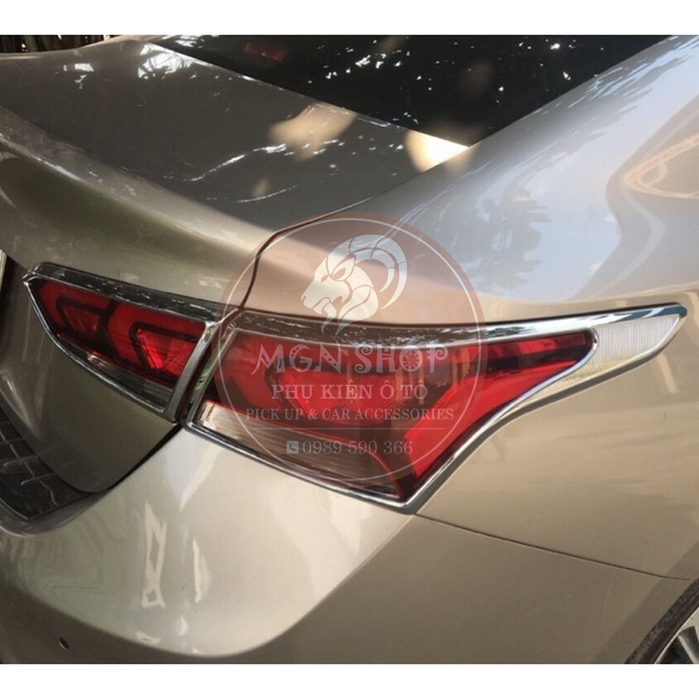 [Ốp đèn hậu] [Hyundai Accent 2018 - 2021] [màu bạc]