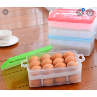 Hộp đựng trứng 24 quả, dầy đẹp có nắp và quai xách tiện dụng.
