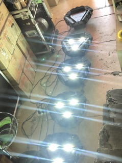 Đèn Moving 9 mắt to + laser+ chớp (3 in 1)