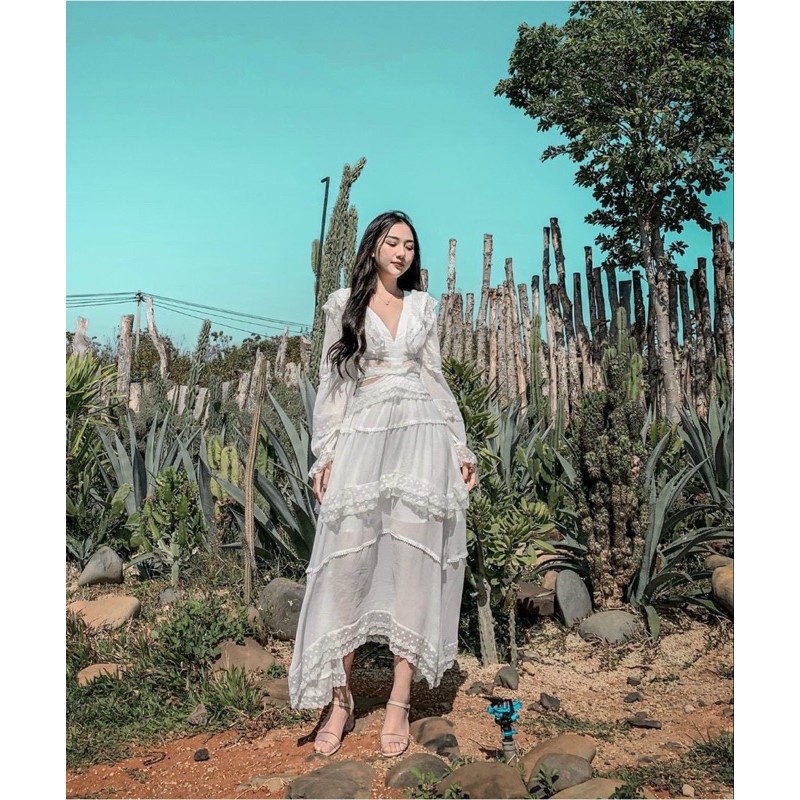 Đầm maxi trắng phối ren bông đan lưng chéo xoè bồng, Váy midi tầng sống ảo du lịch tiệc kỉ yếu thời trang nữ (hình thật) | BigBuy360 - bigbuy360.vn
