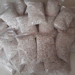 Vỏ trứng nghiền bổ sung canxi và chống ốc sên cho cây trồng