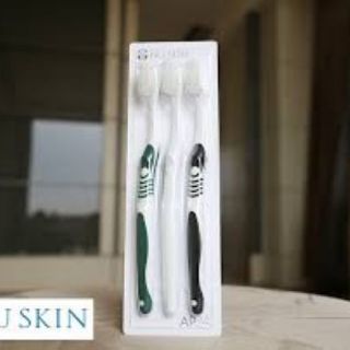 Bàn chải đánh răng ap24 Nuskin
