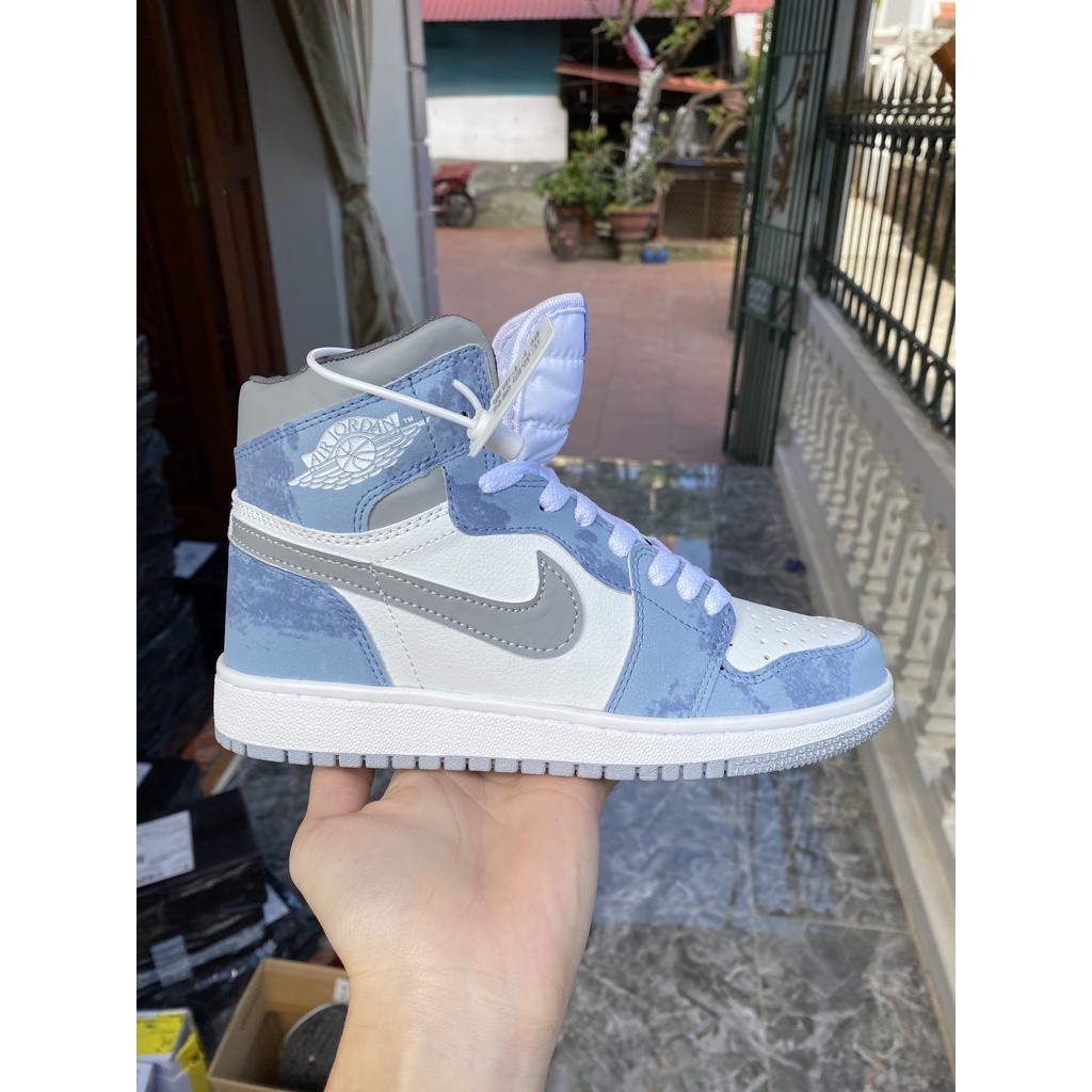 Giày thể thao Jordan 1 Retro OG Hyper Royal cổ cao, Giày Jordan 1 Hyper Royal Xanh Loang Full Box Bill | BigBuy360 - bigbuy360.vn