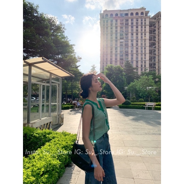 Áo mongtoghi sát vai cổ tim cúc cài A2343 SUSTORE