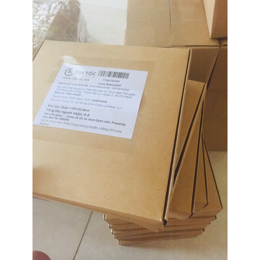 Khẩu trang vải kháng khuẩn tốt xuất khẩu chống Virus, hạn chế thấm nước, chống UV 2 lớp Love Natural | BigBuy360 - bigbuy360.vn