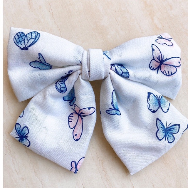 Cột  tóc nơ bướm xinh xắn hot trend dành cho nàng thêm xinh