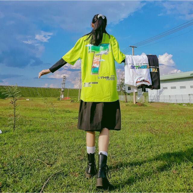 Áo thun unisex loang màu freesize giao ngẫu nhiên.