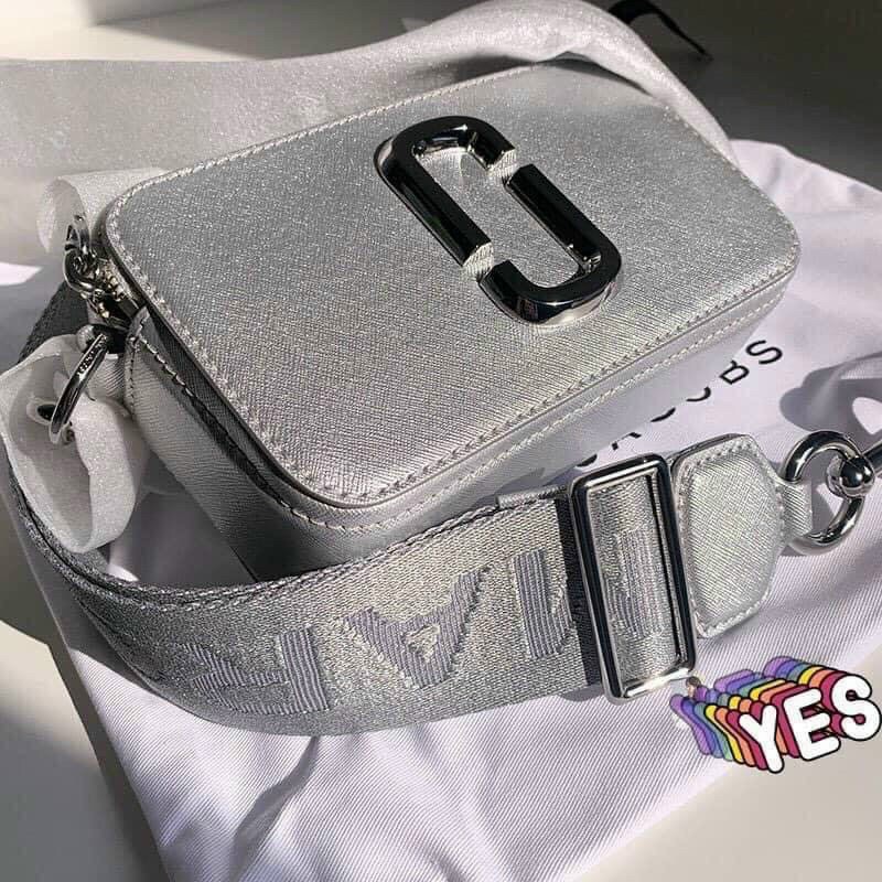 Túi đeo chéo màu silver