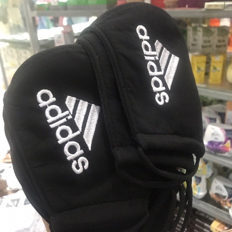 1 Cái Khẩu Trang Nam Adidas màu Đen