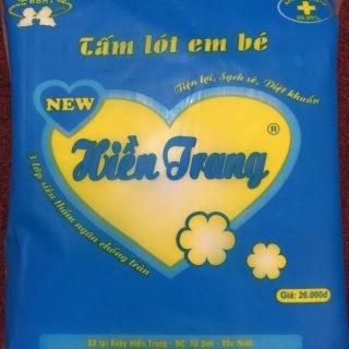 Tấm lót em bé