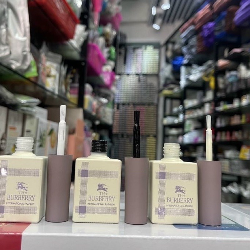 Sơn gel burberry