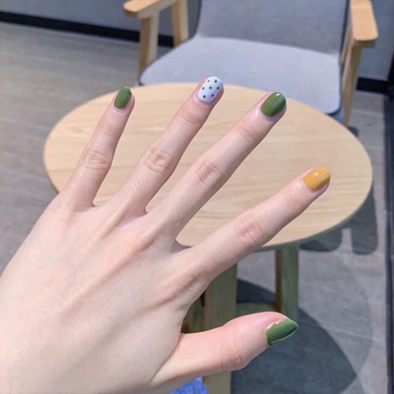 Bộ 24 móng tay giả kèm keo màu sắc trẻ trung 2020