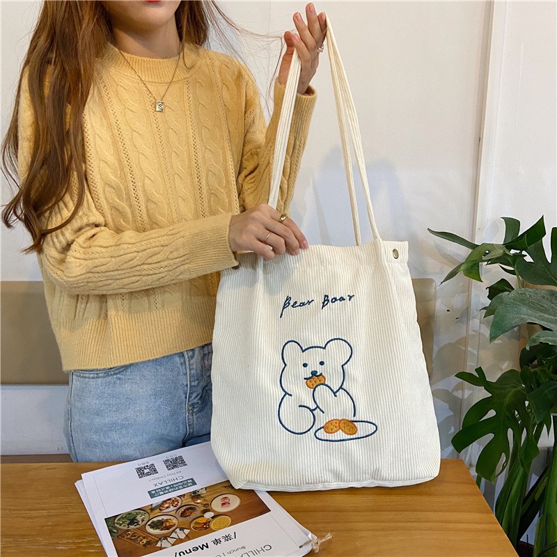 Túi Vải Nhung 2 Lớp Gấu Ăn Bánh Quy