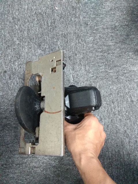 Máy cắt gỗ, cưa dĩa hitachi hàng bãi japan 14.4v