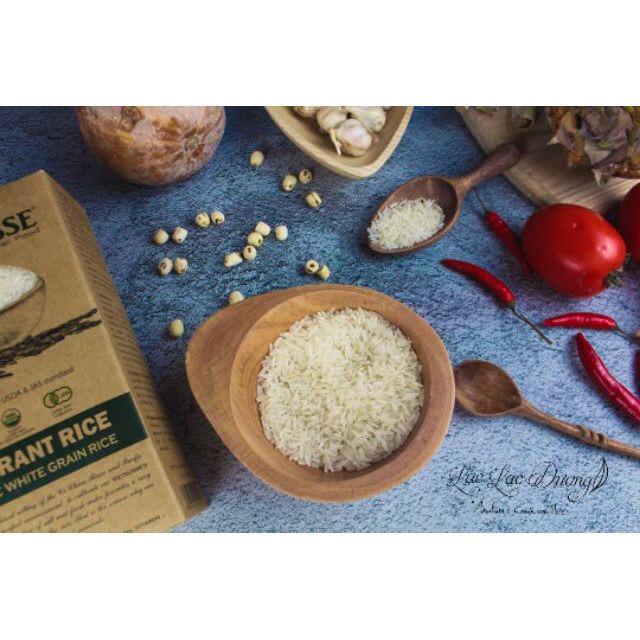 Gạo trắng hữu cơ Vietsuisse 1kg nấu cháo cho bé - Date: 2/2023 - Nhà Hữu Cơ