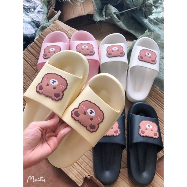 Dép nữ EVA tăng chiều cao đế bánh mỳ đúc liền hoạ tiết hình gấu màu trắng/đen/hồng/vàng