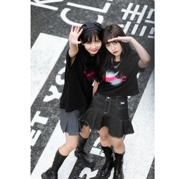 Áo Thun Ngắn Tay Cổ Tròn Dáng Ôm In Họa Tiết Kiểu retro Thời Trang Cho Nữ