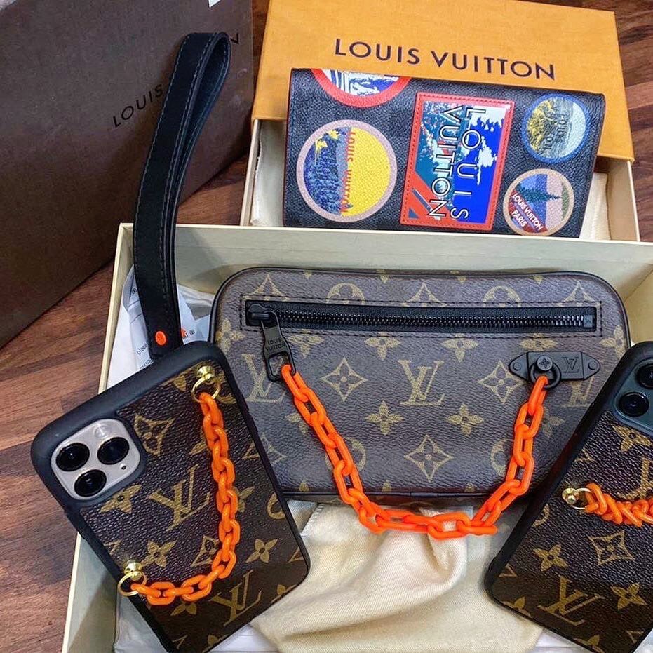 Ốp Iphone LV xích cam, xích đen