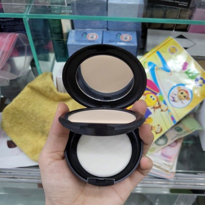 PHẤN NỀN- PHẤN PHỦ MAC STUDIO FIX POWDER PLUS FOUNDATION NC20