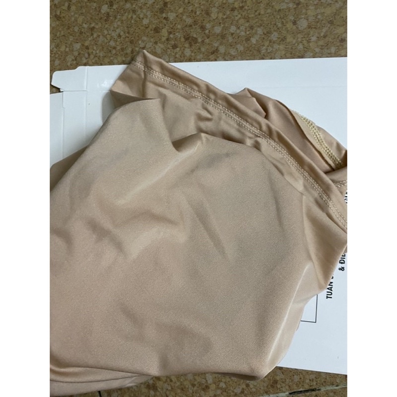 Áo liner mặc lót trong khi đeo đai nịt bụng latex - Chống hằn ngứa | BigBuy360 - bigbuy360.vn