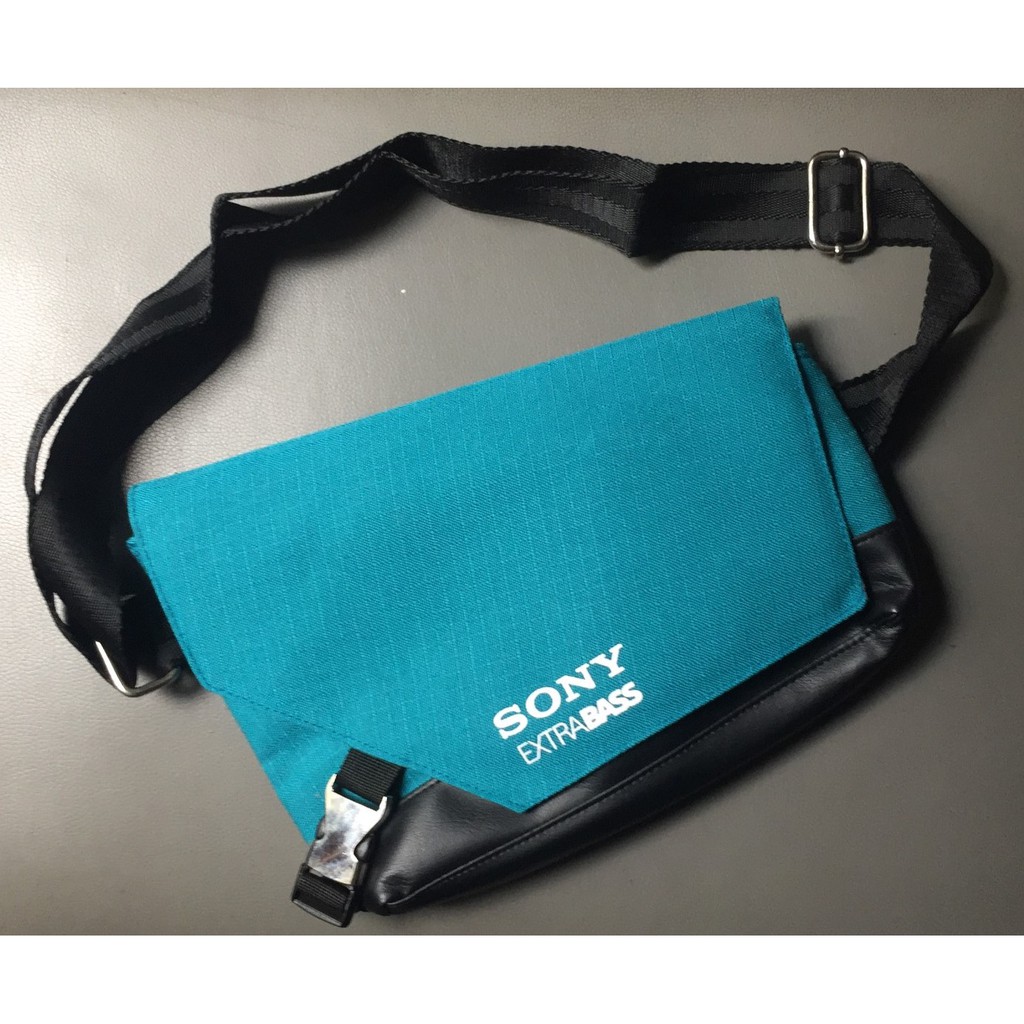 Túi đeo chéo thời trang Sony ExtraBass màu xanh