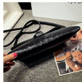Túi CLUTCH cầm tay da cá sấu