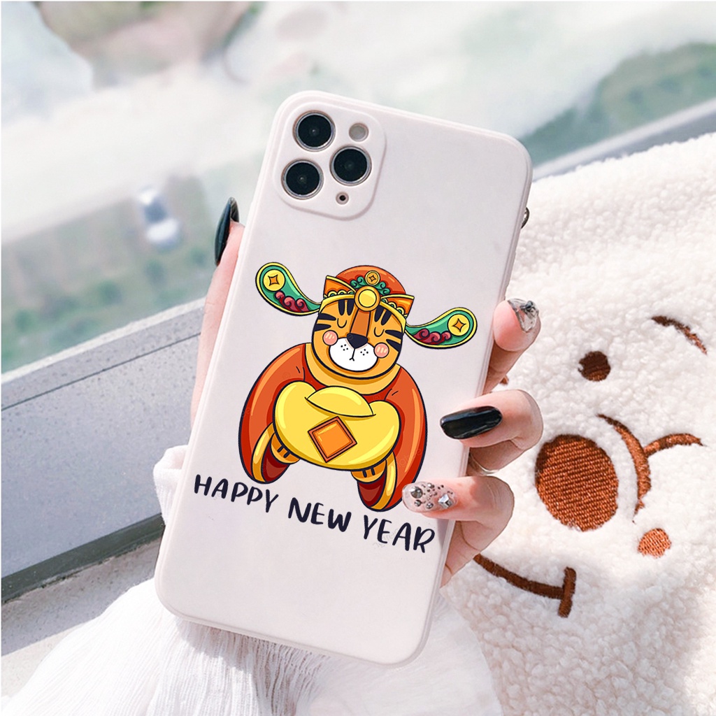 Ốp lưng iphone viền vuông ỐP THẦN TÀI TẾT CON HỔ 2022 6 6plus 7 8 7plus x xsmax 11 12 pro max promax plus e122