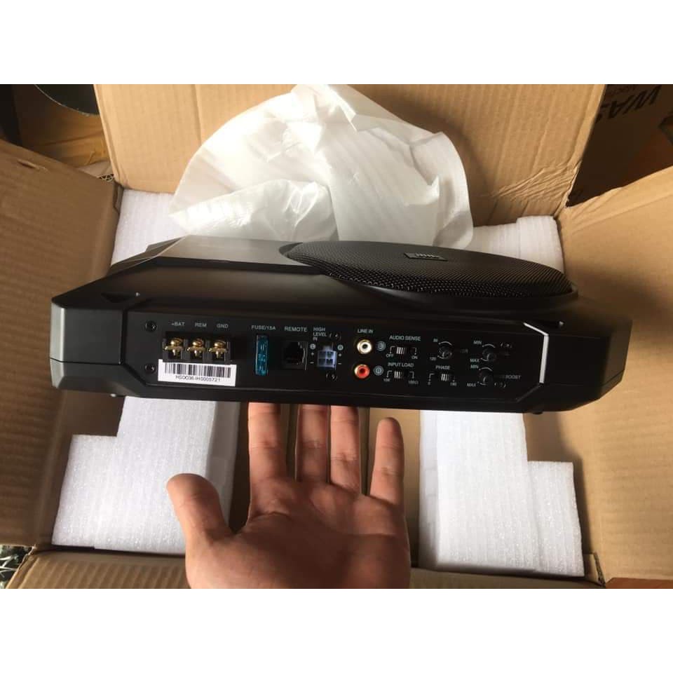 Loa sup gầm ghế ô tô JBL