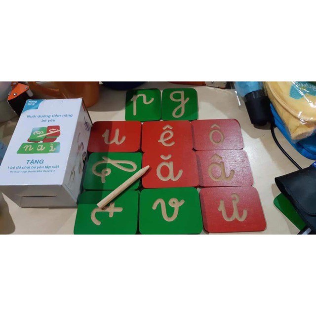 Bộ thẻ học chữ cái tiếng Việt bằng gỗ Nan (Nestle) | TẠI HÀ NỘI