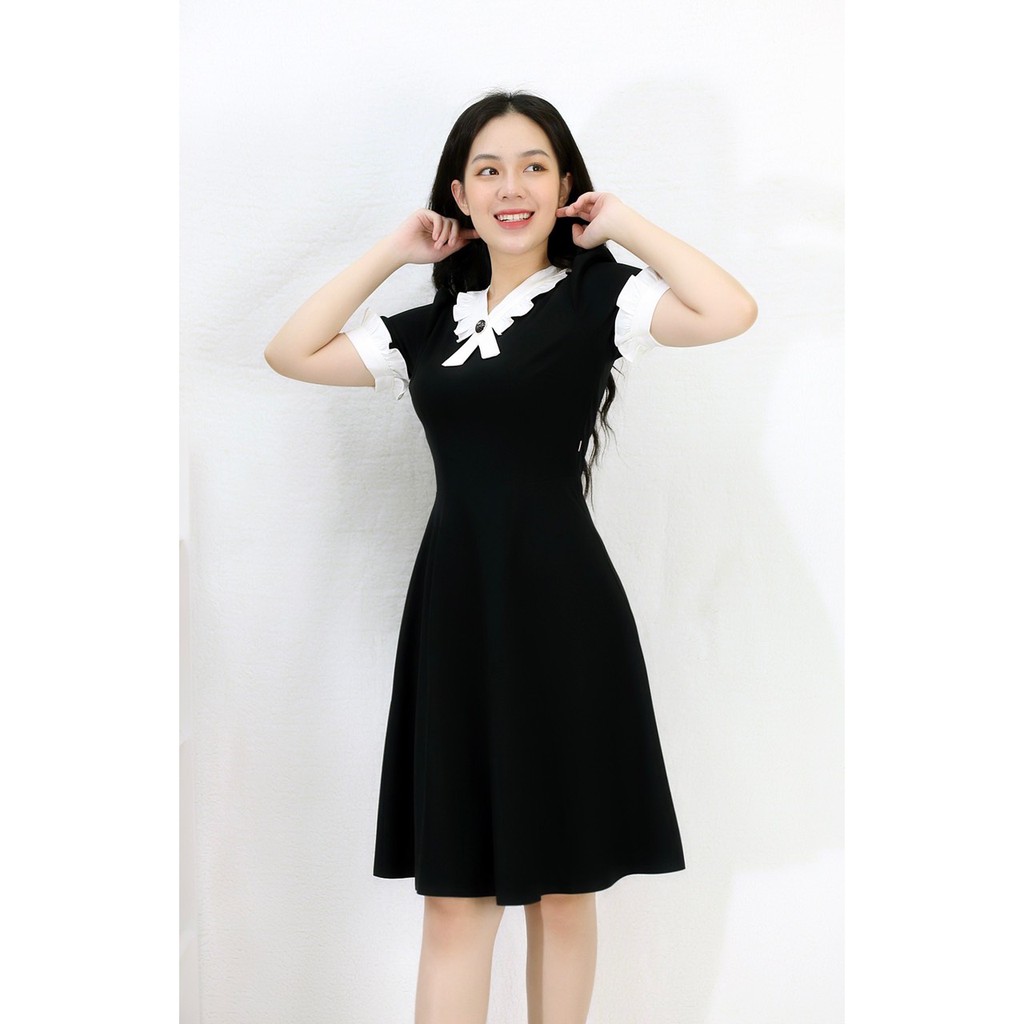 [Hình Ảnh Thật] Đầm Xòe Hotgirl MÀU ĐEN CỔ BÈO TRẮNG ĐÍNH NÚT VINTAGE sang chảnh - Lụa Mango cao cấp co dãn đứng | BigBuy360 - bigbuy360.vn