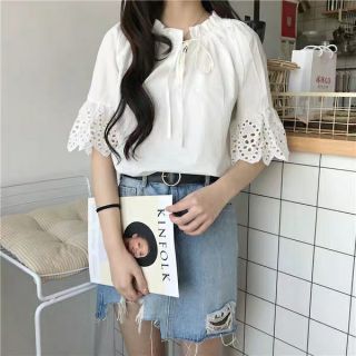 ÁO KIỂU TAY PHA XÒE PHA REN CỔ NƠ